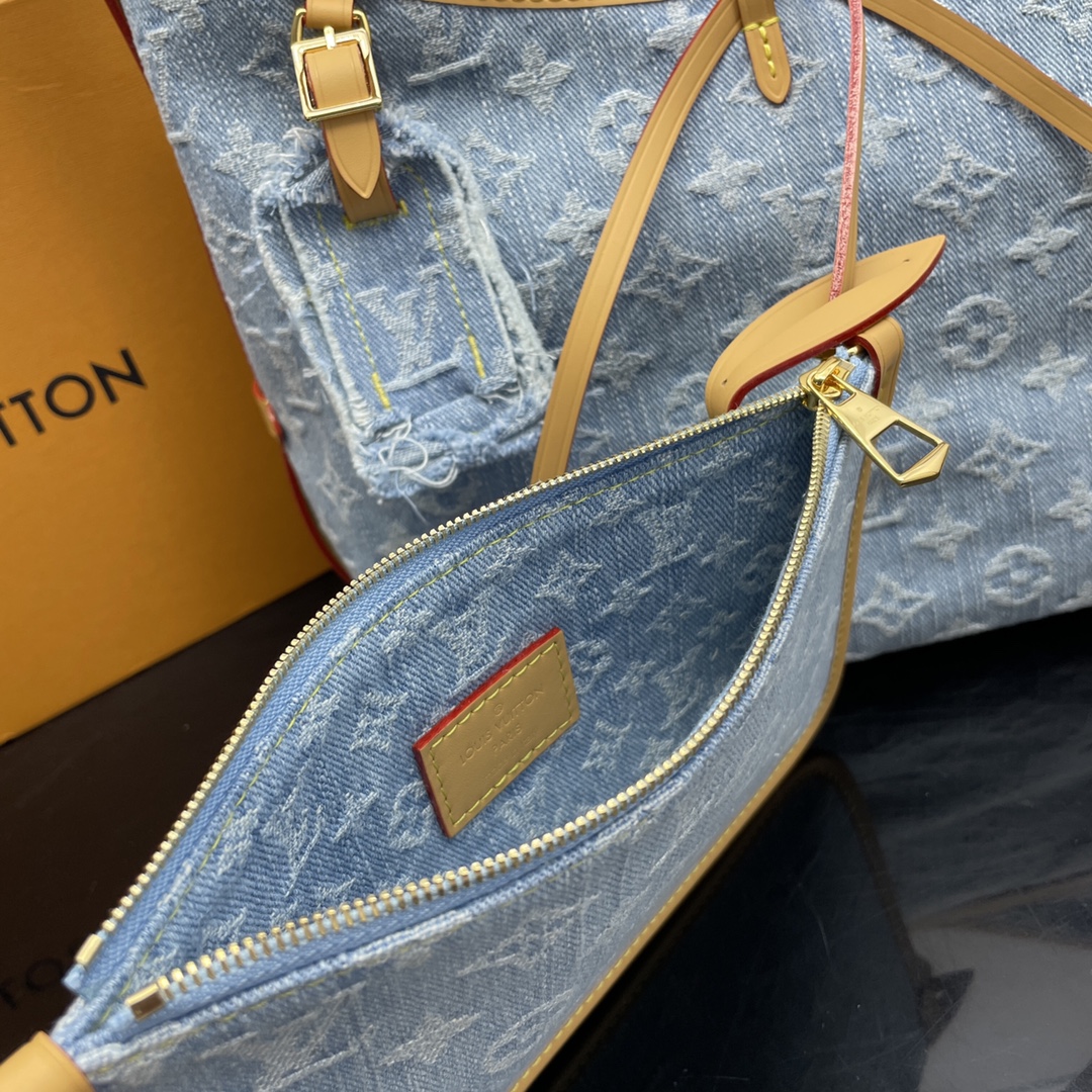 Louis Vuitton Shopping Bags